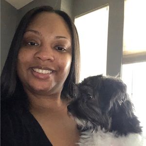 Meet your Posher, Tia